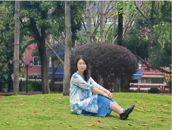 語(yǔ)文教研組長(zhǎng)：任雪婷